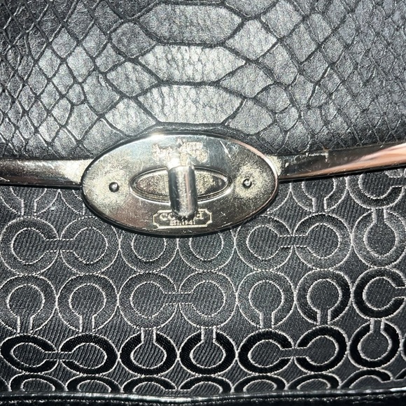 Coach Madison boho signature black and gray/silver shoulder bag - Picture 3 of 11